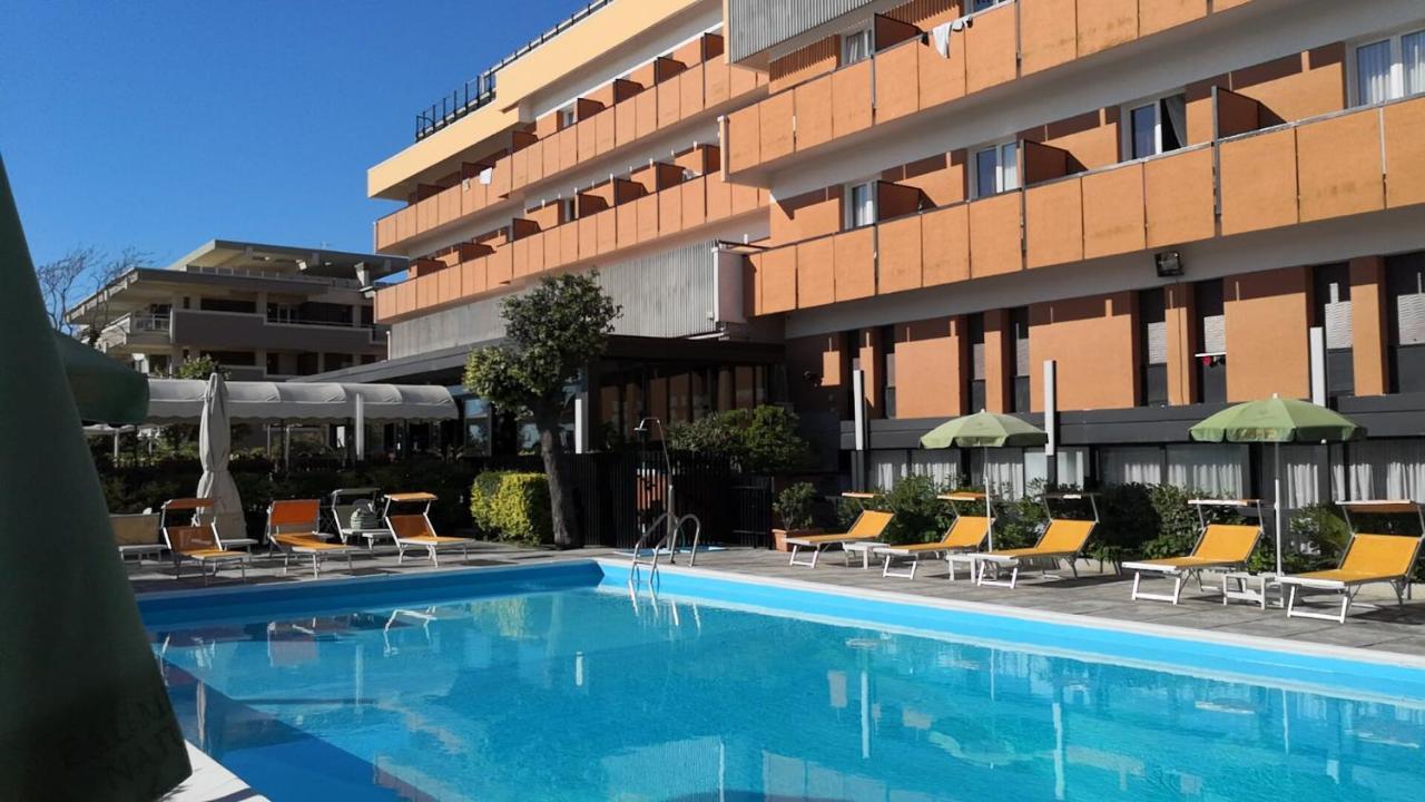 Park Hotel 4*